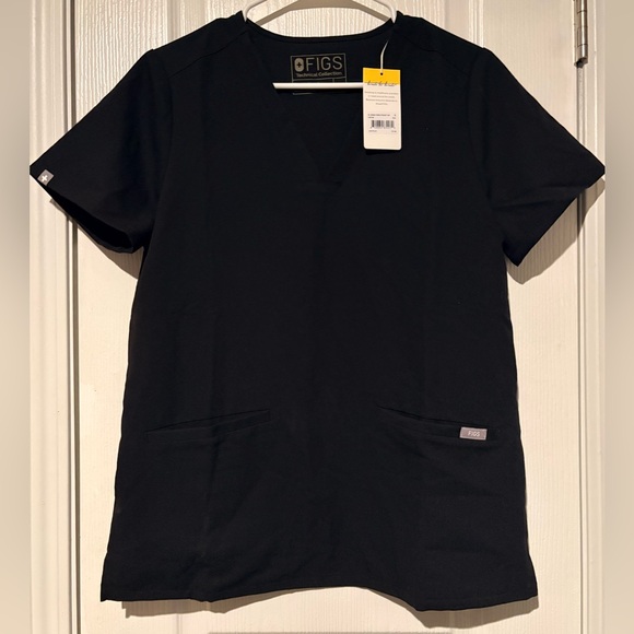 Figs Other - FIGS Women's Casma Three Pocket Scrub Top Black V-Neck Technical Size S